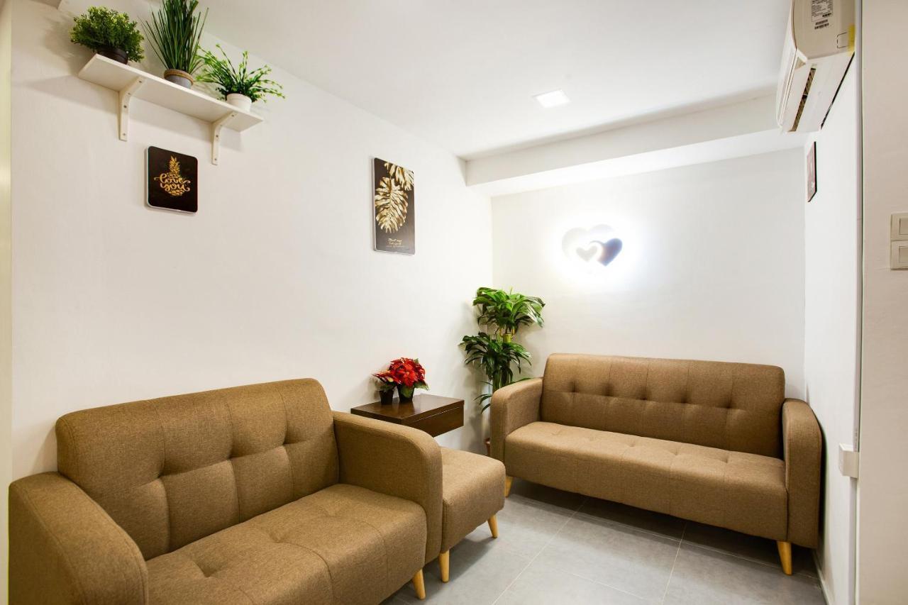 Oyo 89631 988 Hotel Johor Bahru Eksteriør billede