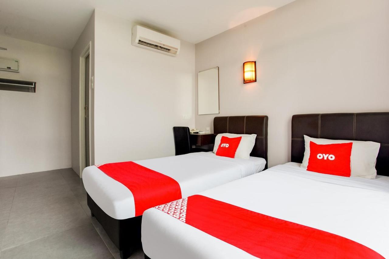 Oyo 89631 988 Hotel Johor Bahru Eksteriør billede