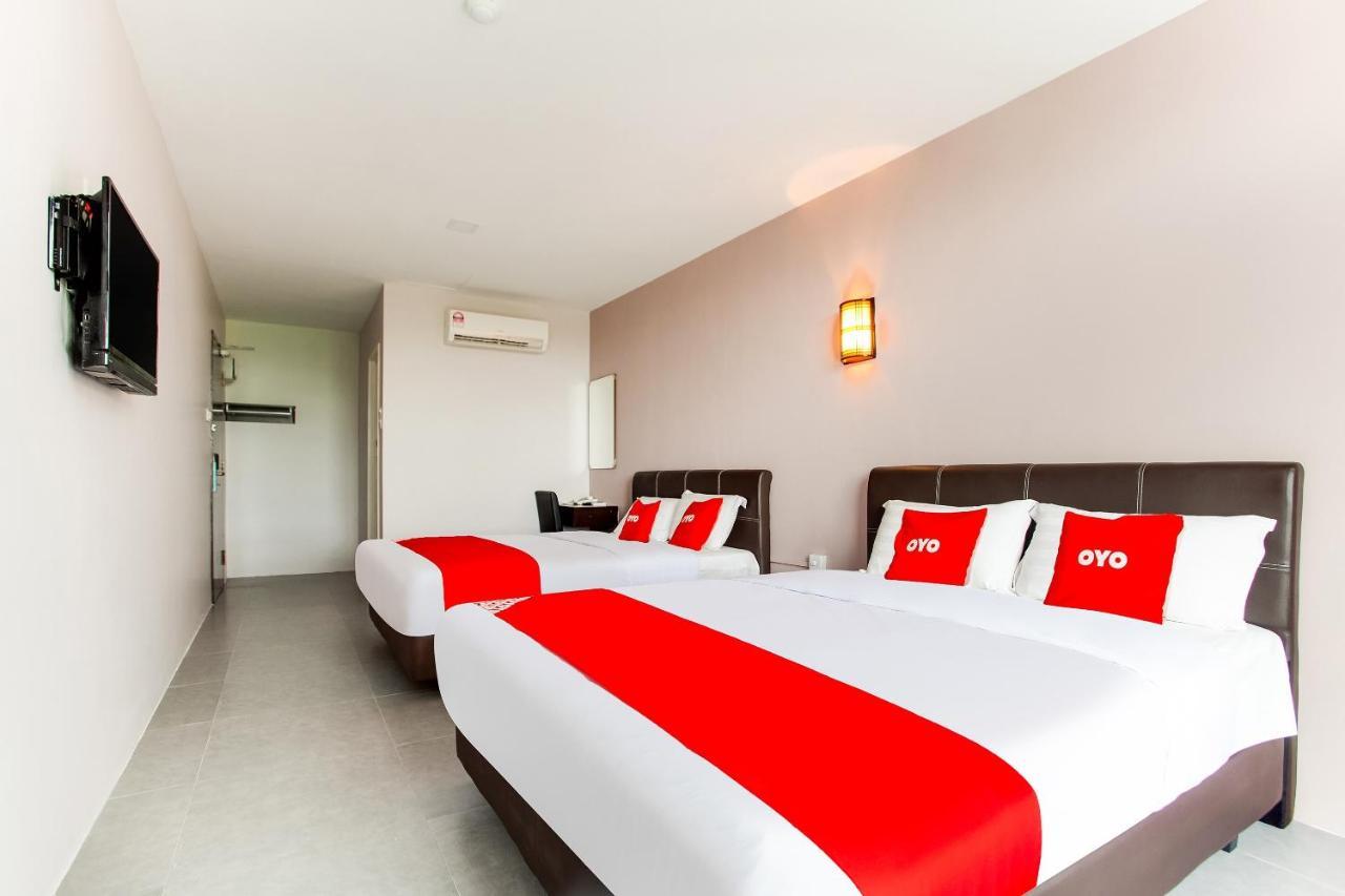 Oyo 89631 988 Hotel Johor Bahru Eksteriør billede